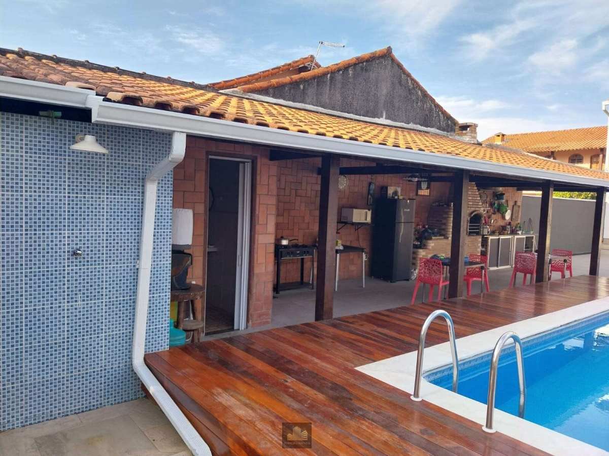  - Casa à venda em Maricá, Jardim Atlântico Central (Itaipuaçu), com 4 quartos, 360m²