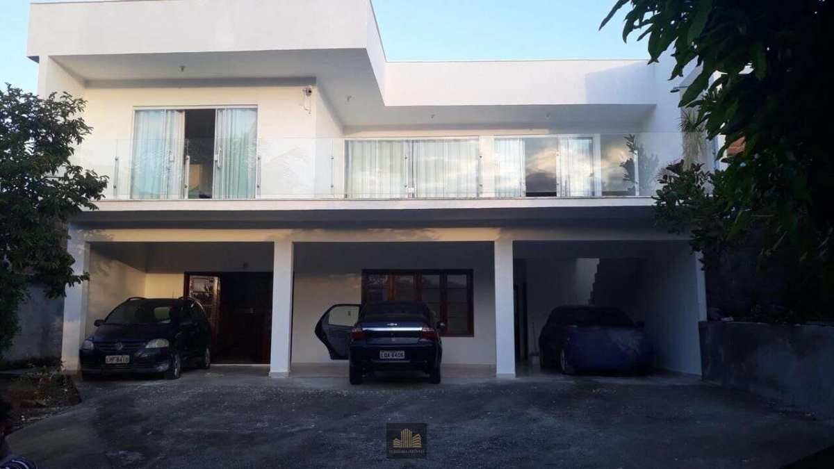 Casa à venda com 5 quartos, 300m² - Mata Paca,Niterói