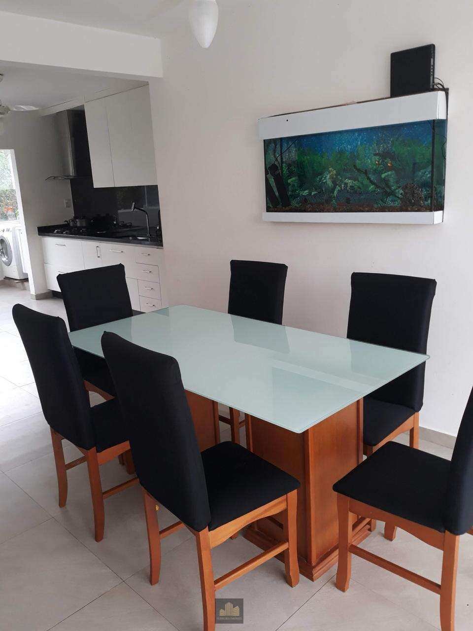 Casa à venda com 5 quartos, 300m² - Mata Paca,Niterói