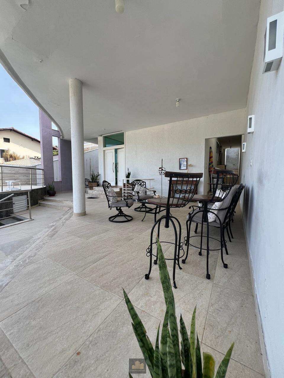  - Casa de condomínio à venda, no Condomínio Santa Monica, , Várzea das Moças, com 5 quartos, 270m²