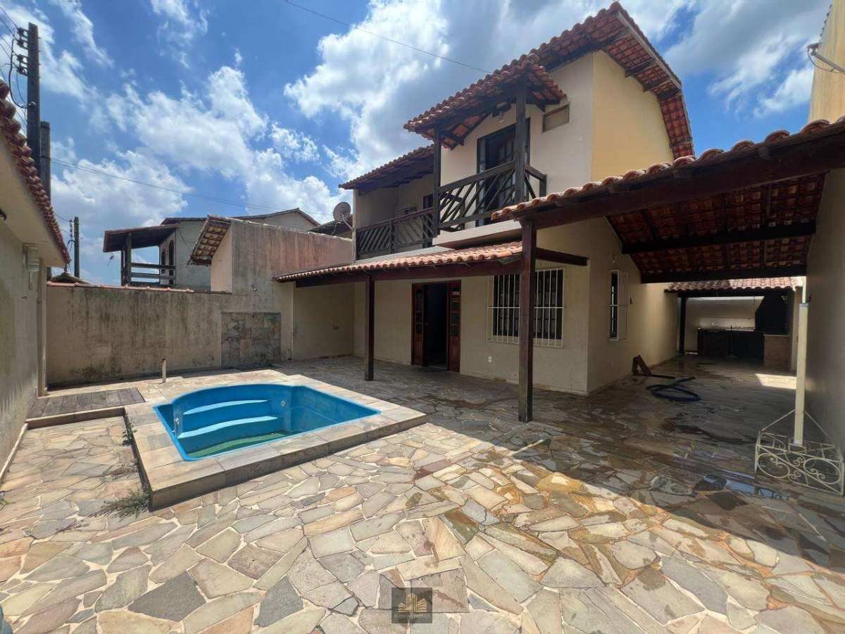 Casa de condomínio à venda com 3 quartos, 240m² - Rio do Ouro,São Gonçalo