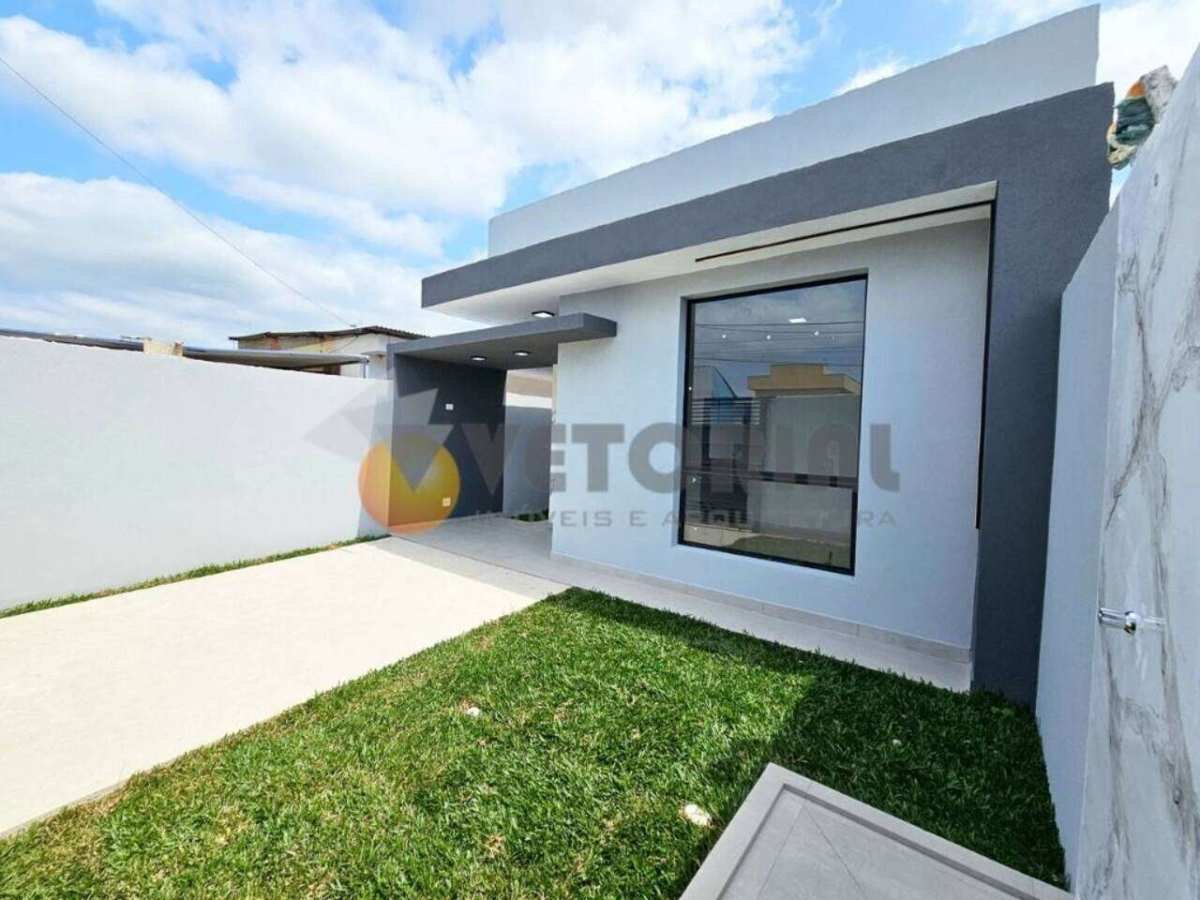 Casa à venda com 2 quartos, 62,00m² - Balneário dos Golfinhos,Caraguatatuba