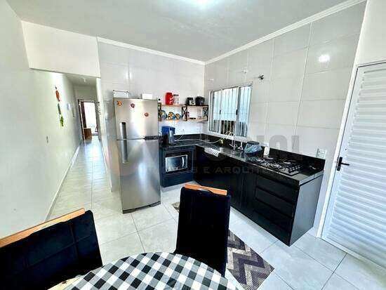 - Casa à venda em Caraguatatuba, Balneário dos Golfinhos, com 2 quartos, 60,00m²