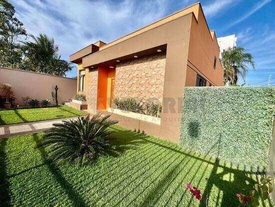 Casa à venda com 2 quartos, 142,00m² - Indaiá,Caraguatatuba