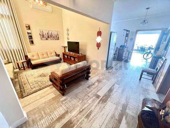 Casa à venda com 2 quartos, 142,00m² - Indaiá,Caraguatatuba