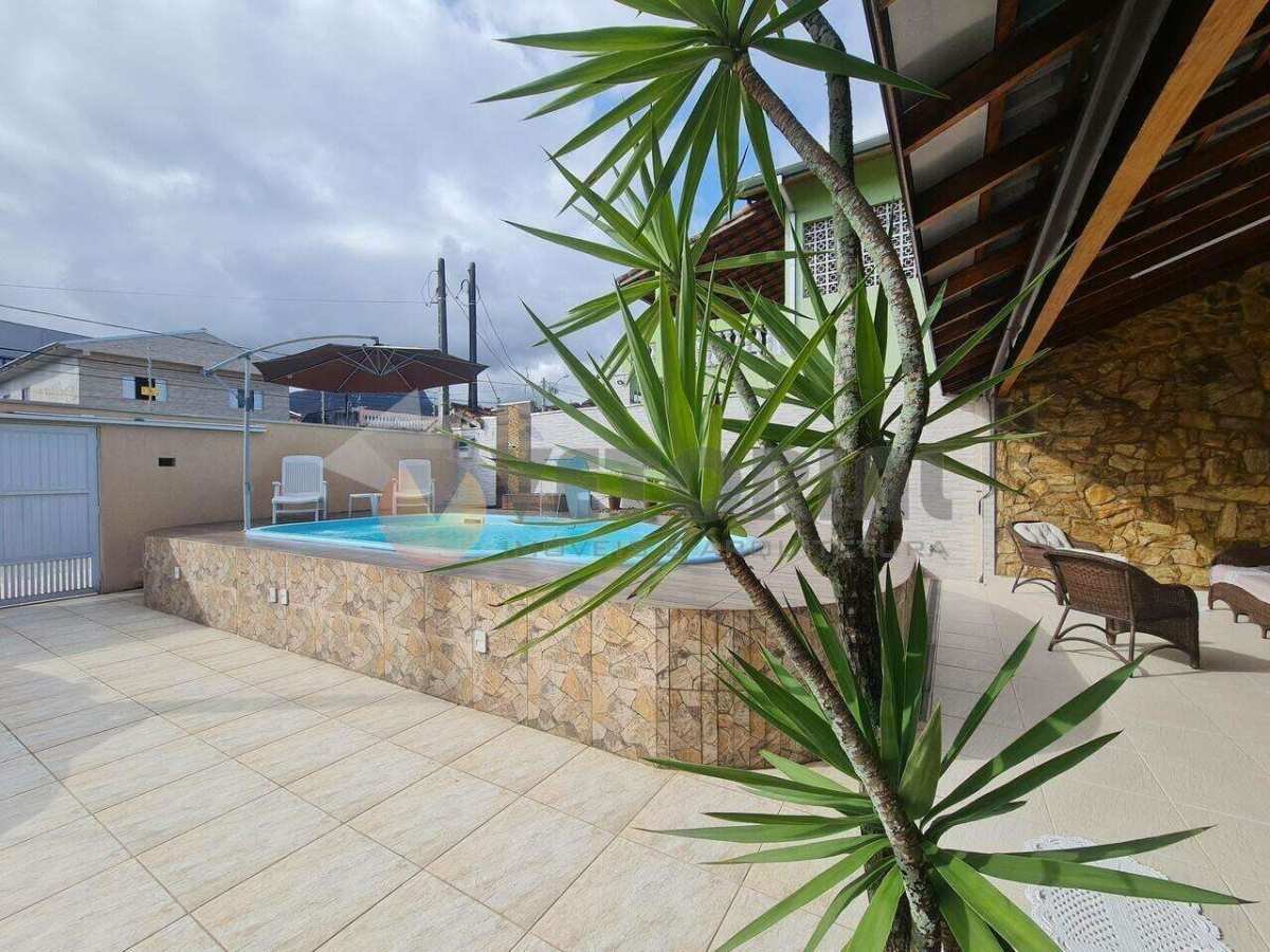  - Casa à venda em Caraguatatuba, Indaiá, com 5 quartos, 246m²