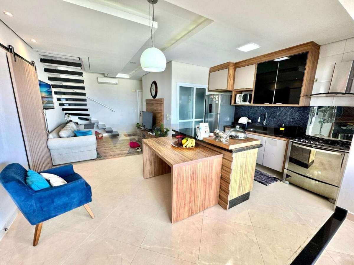 Cobertura à venda com 4 quartos, 210m² - Indaiá,Caraguatatuba