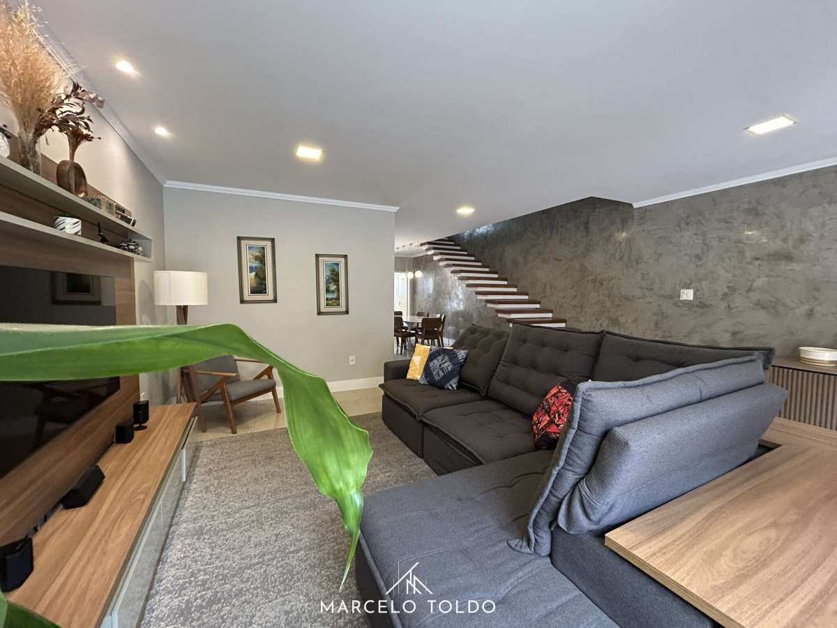 Casa à venda com 3 quartos - Aeroporto,Juiz de Fora