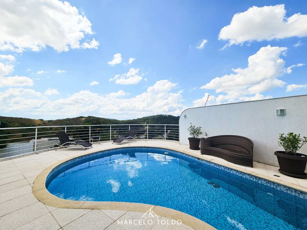 Piscina - Casa à venda, no Bosque Imperial,  em Juiz de Fora, São Pedro, com 4 quartos, 319m²