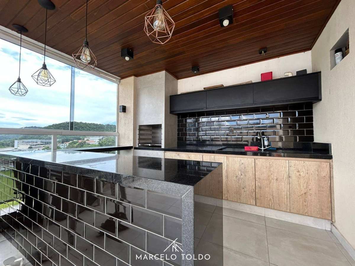 Cobertura à venda com 3 quartos, 140m² - Santa Terezinha,Juiz de Fora