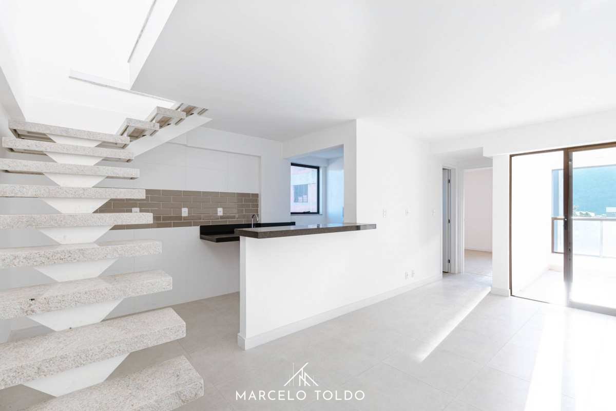 Cobertura à venda com 2 quartos, 127m² - São Mateus,Juiz de Fora