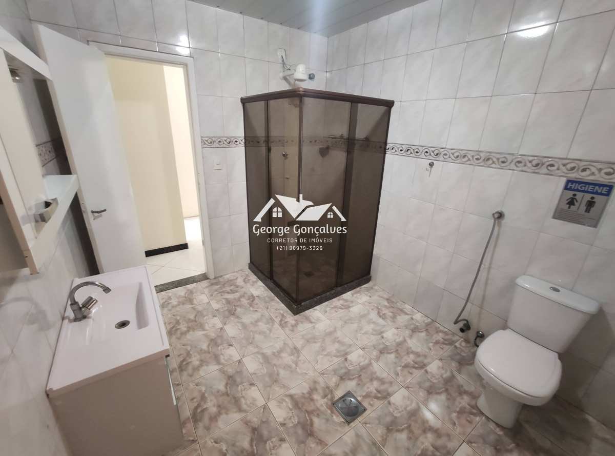  - 2 móveis Independentes, no Mesmo Terreno, com Documentação Regularizada e Localização Incrível!