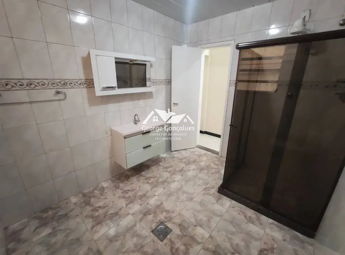  - Casa à venda em Duque de Caxias, Jardim Vinte e Cinco de Agosto, com 4 quartos, 150m²