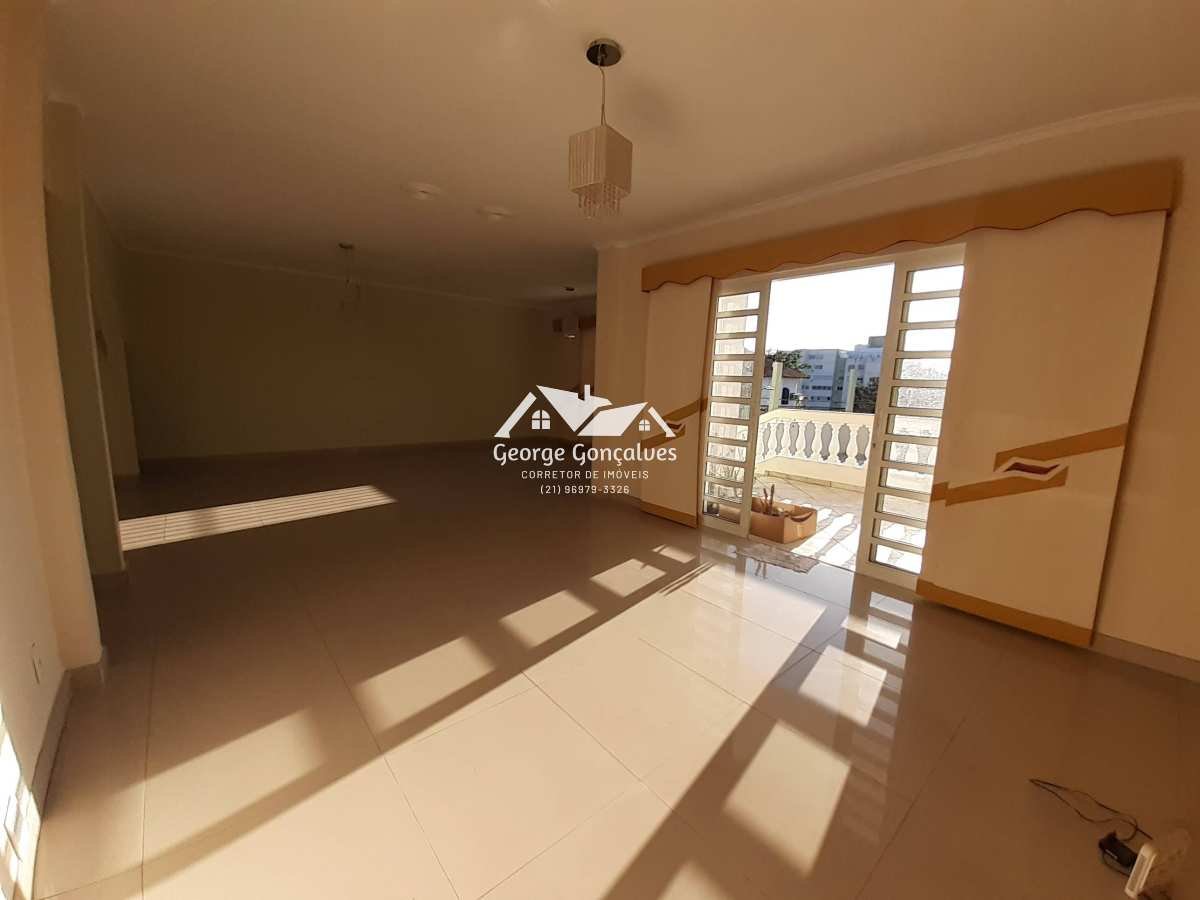 Casa à venda com 5 quartos, 416m² - Jardim Vinte e Cinco de Agosto,Duque de Caxias