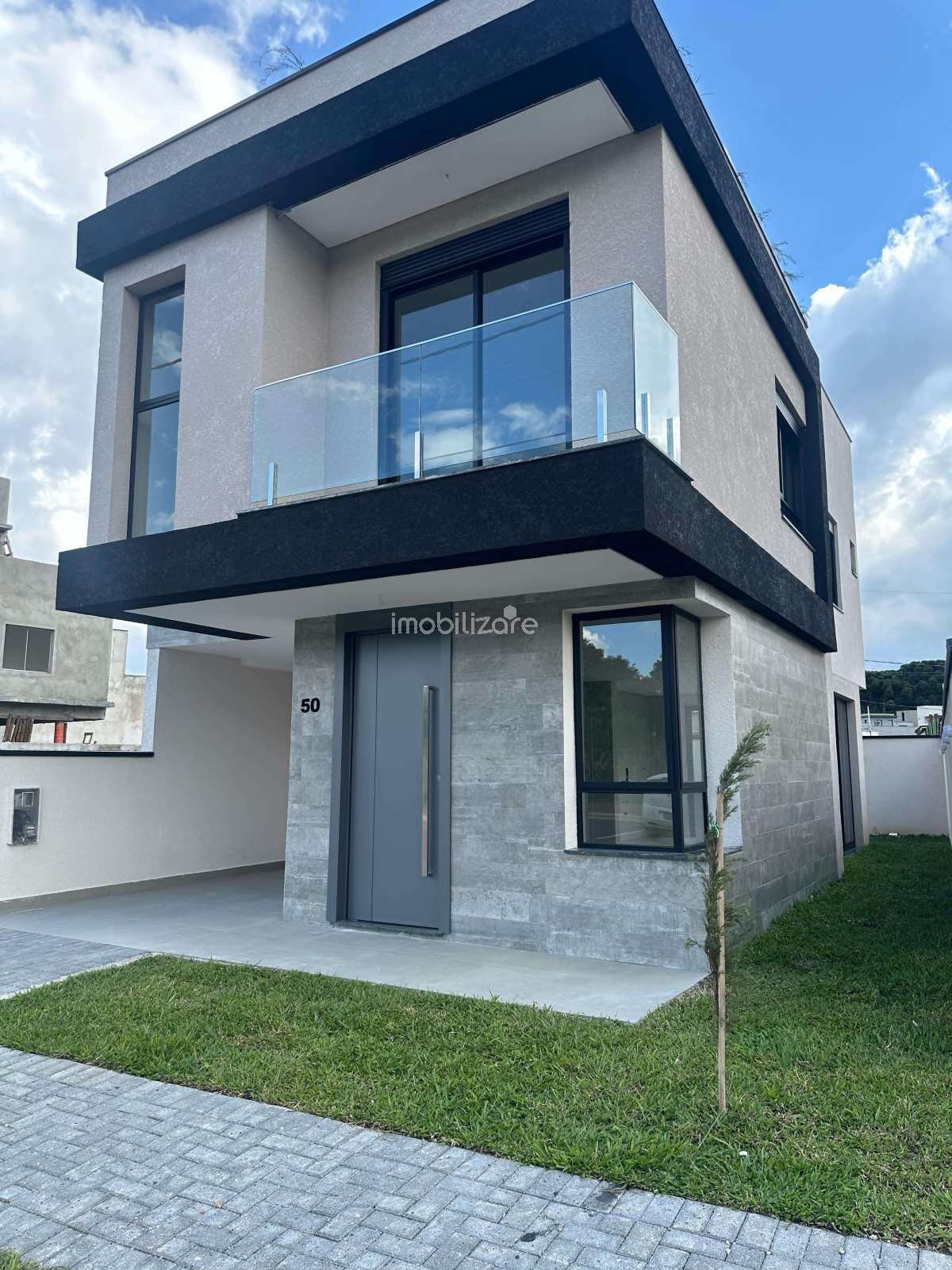 Sobrado em condomínio à venda com 3 quartos, 163m² - Santa Cândida,Curitiba