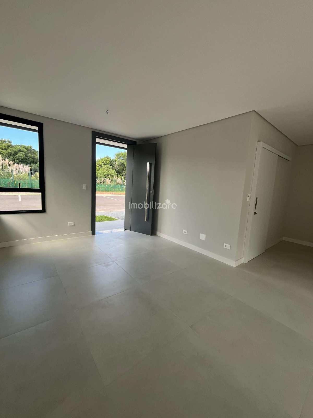  - Triplex de Alto Padrão no Vivendas do Parque, onde Sofisticação e Natureza se Encontram! Santa Cândida, Curitiba-PR.