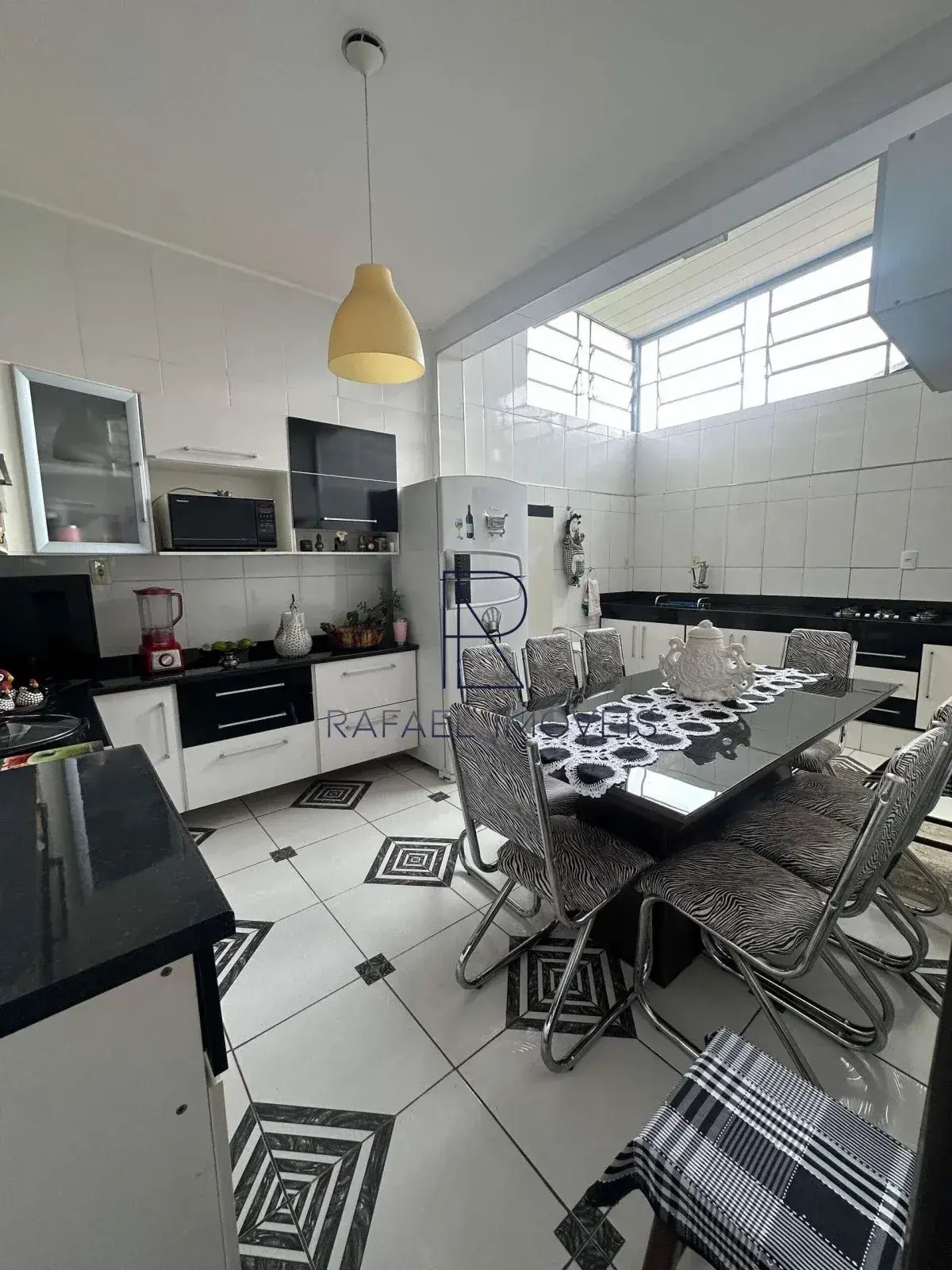  - Apartamento à venda em Divinópolis, Centro, com 3 quartos, 228m²