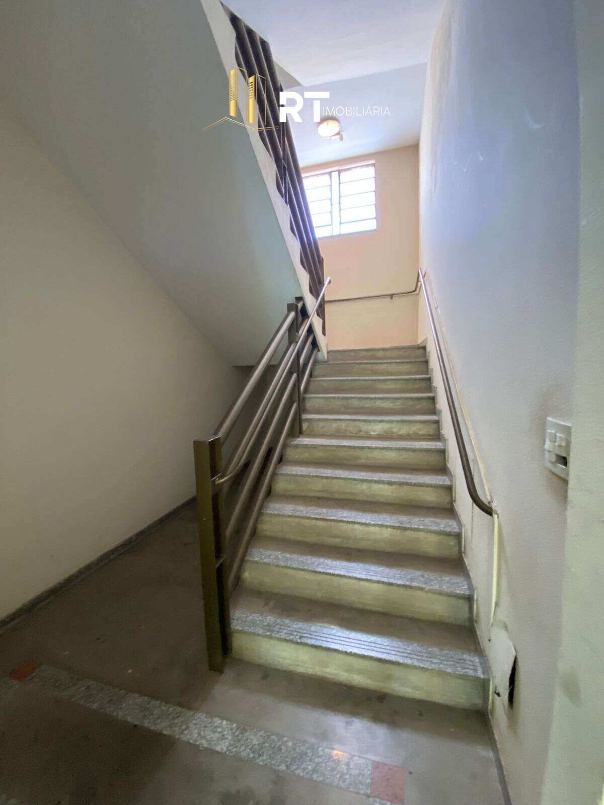  - Apartamento à venda em Divinópolis, São José, com 3 quartos, 118m²