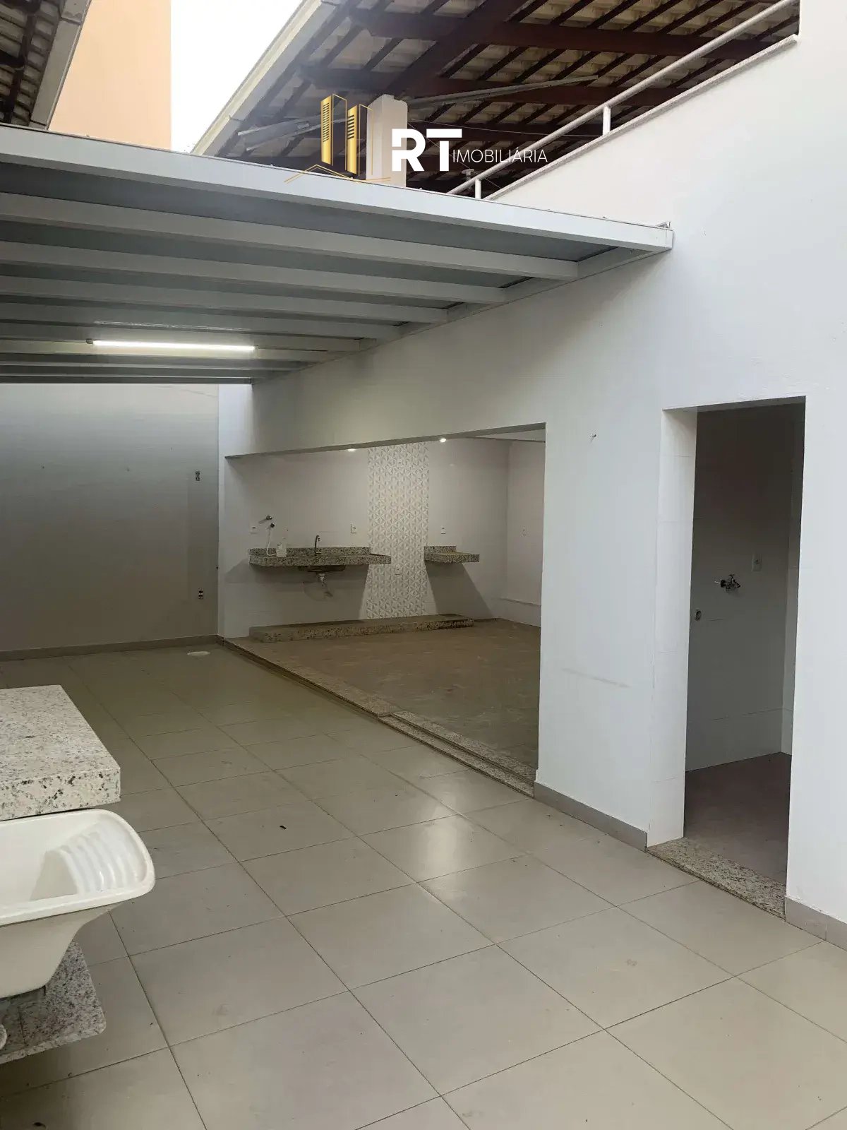 Casa à venda com 3 quartos - Das Oliveiras,