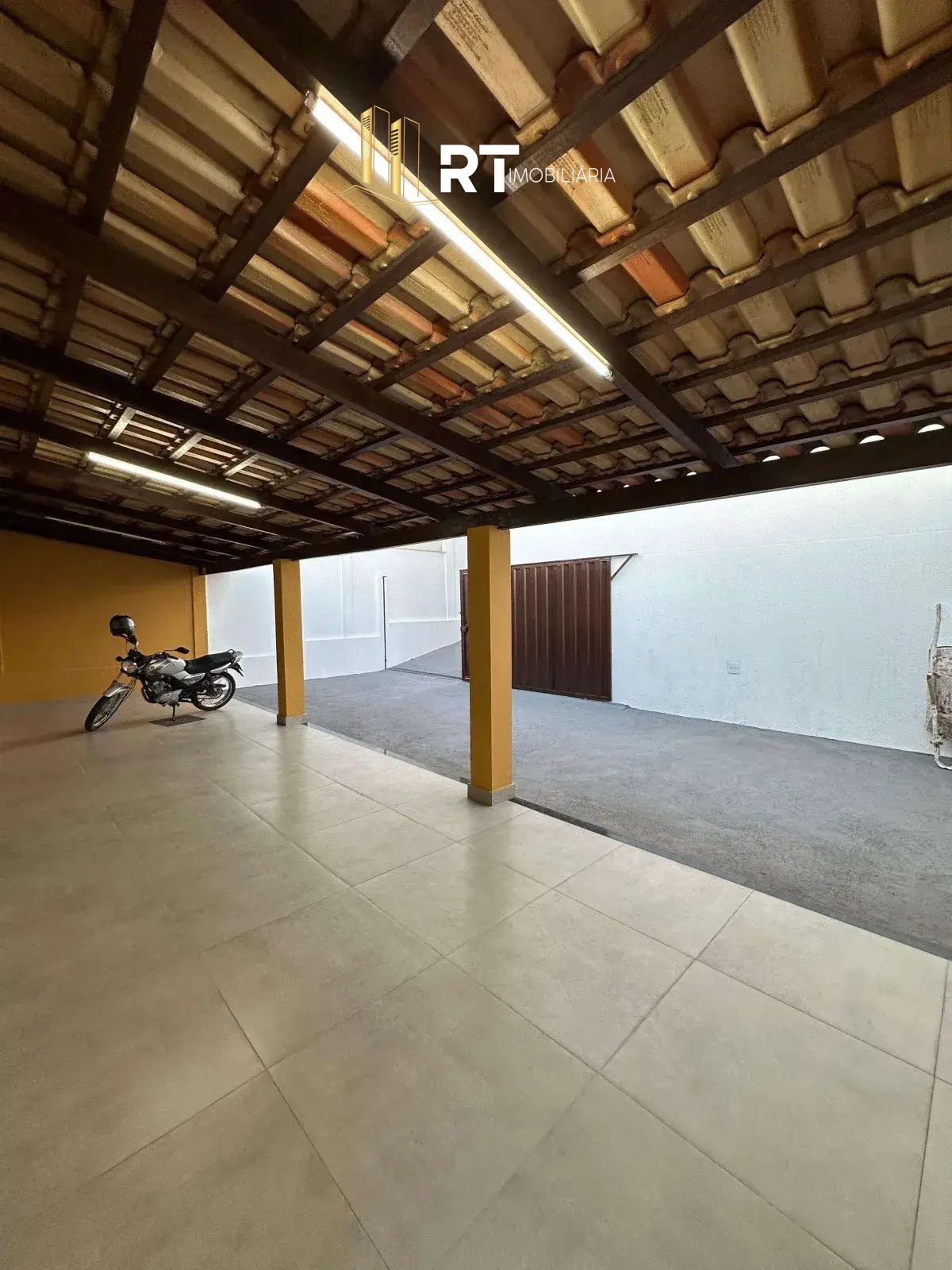 Casa à venda com 3 quartos - Belvedere,Divinópolis