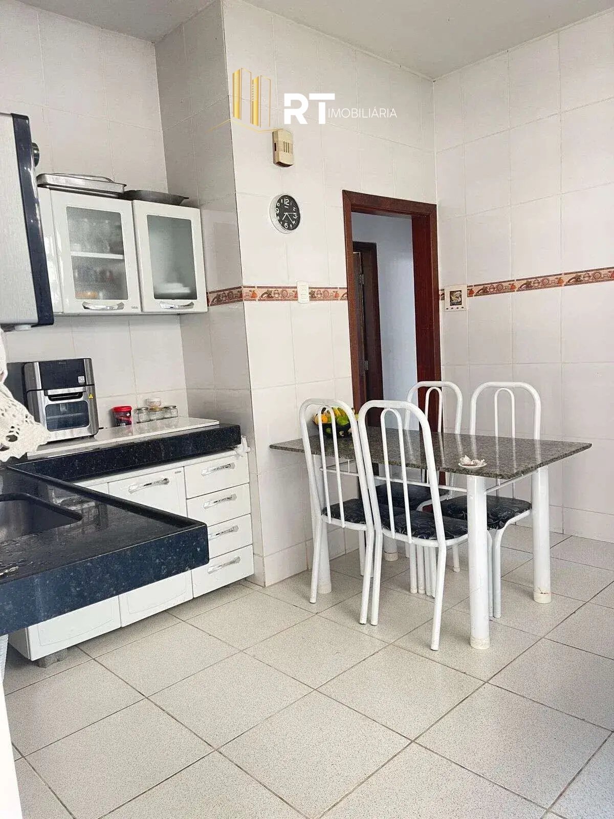  - Casa à venda em Divinópolis, Belvedere, com 3 quartos