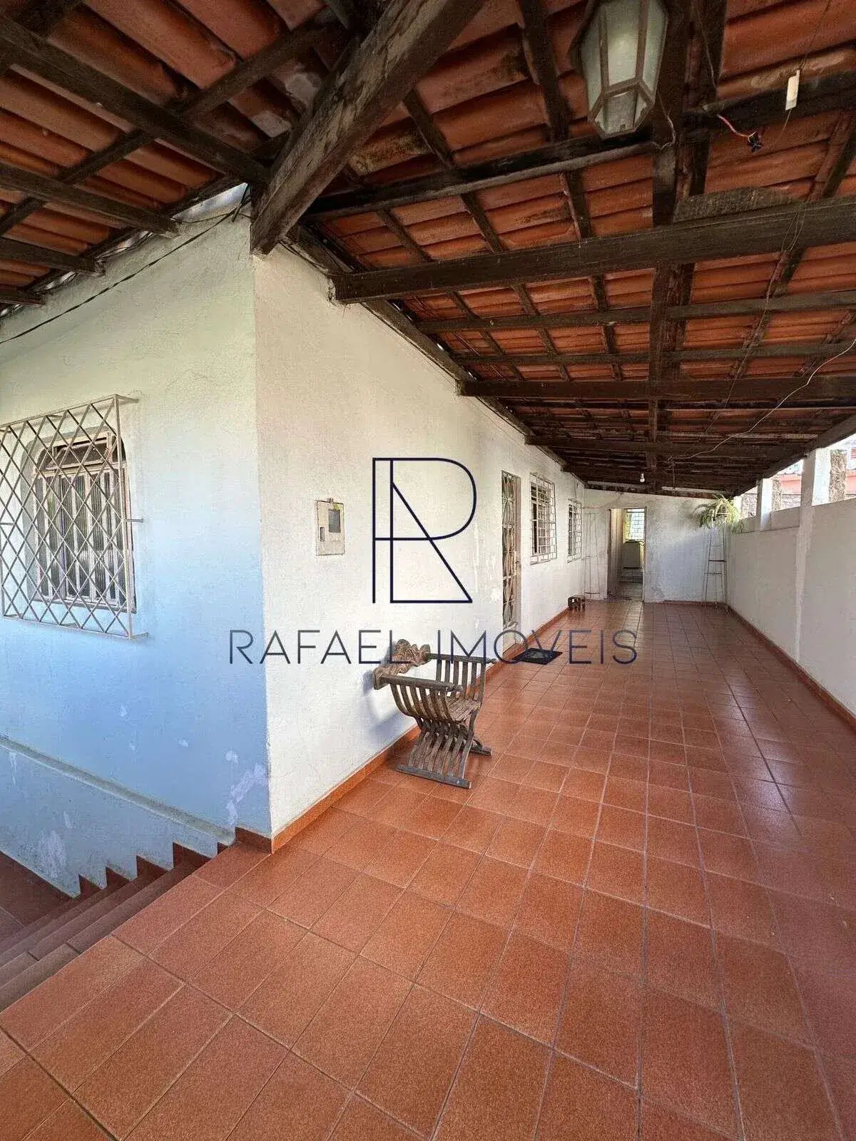 Casa à venda com 5 quartos - Bom Pastor,Divinópolis