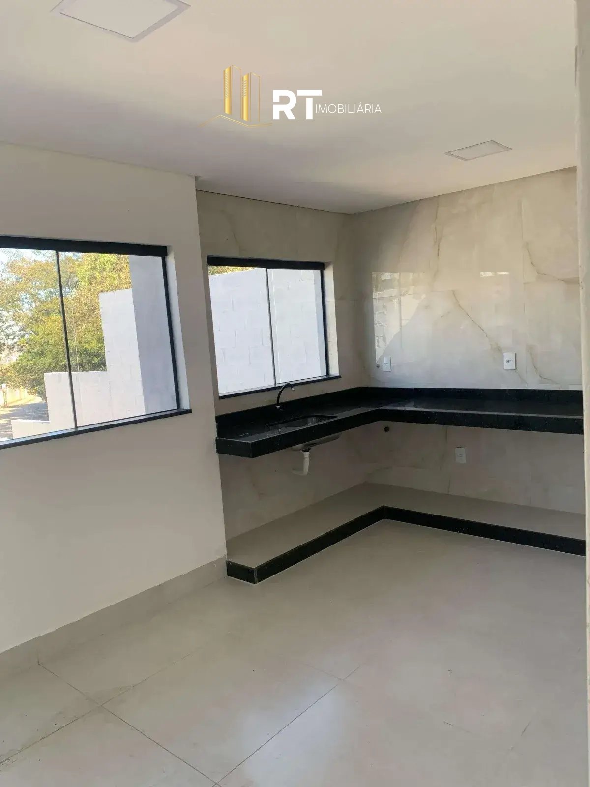 Casa à venda com 2 quartos - Floresta,Divinópolis