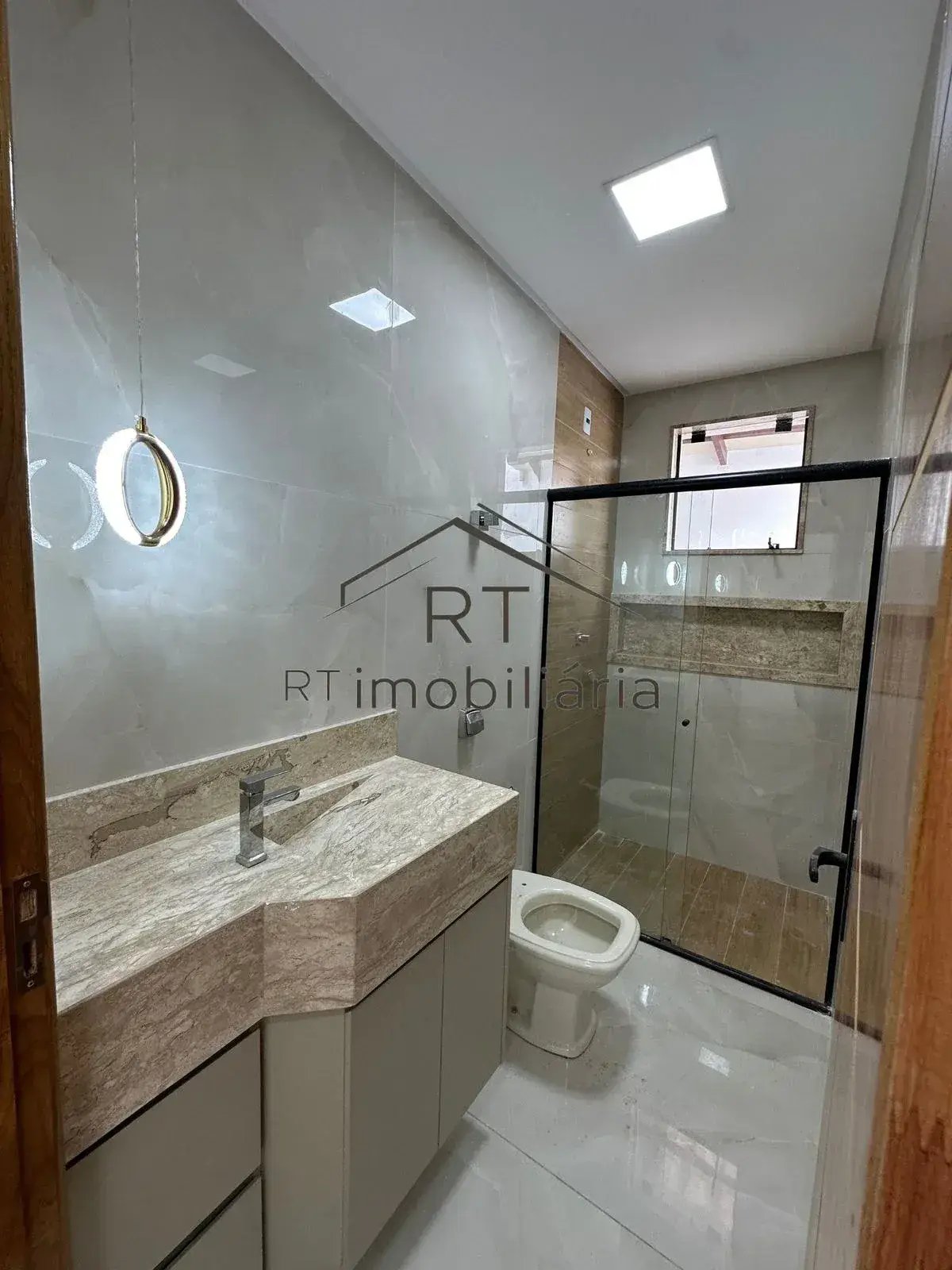  - Casa à venda em Divinópolis, Interlagos, com 3 quartos