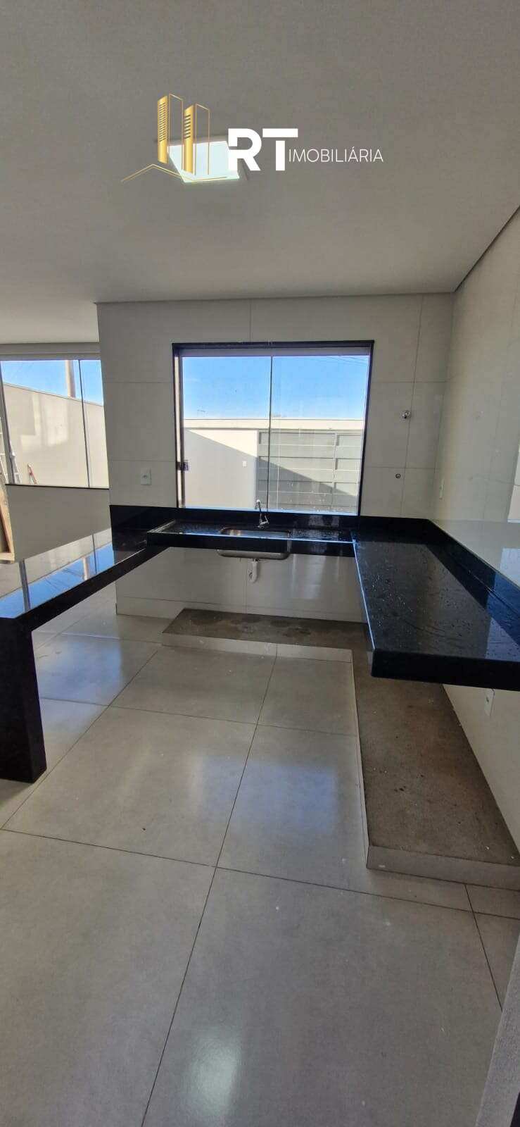 Casa à venda com 3 quartos, 77m² - Jardinópolis,Divinópolis