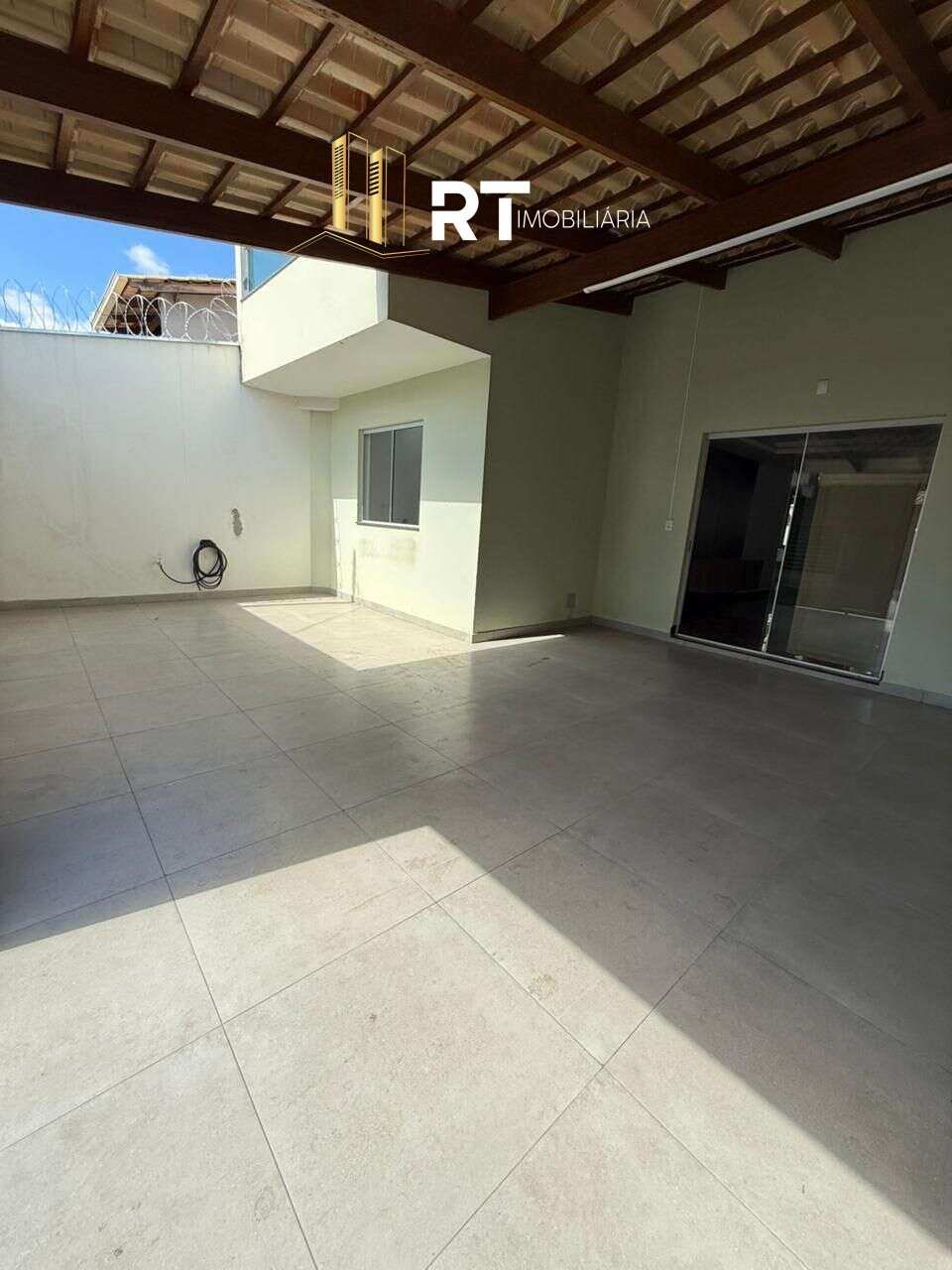 Casa à venda com 2 quartos, 263,98m² - Novo Paraíso,Divinópolis
