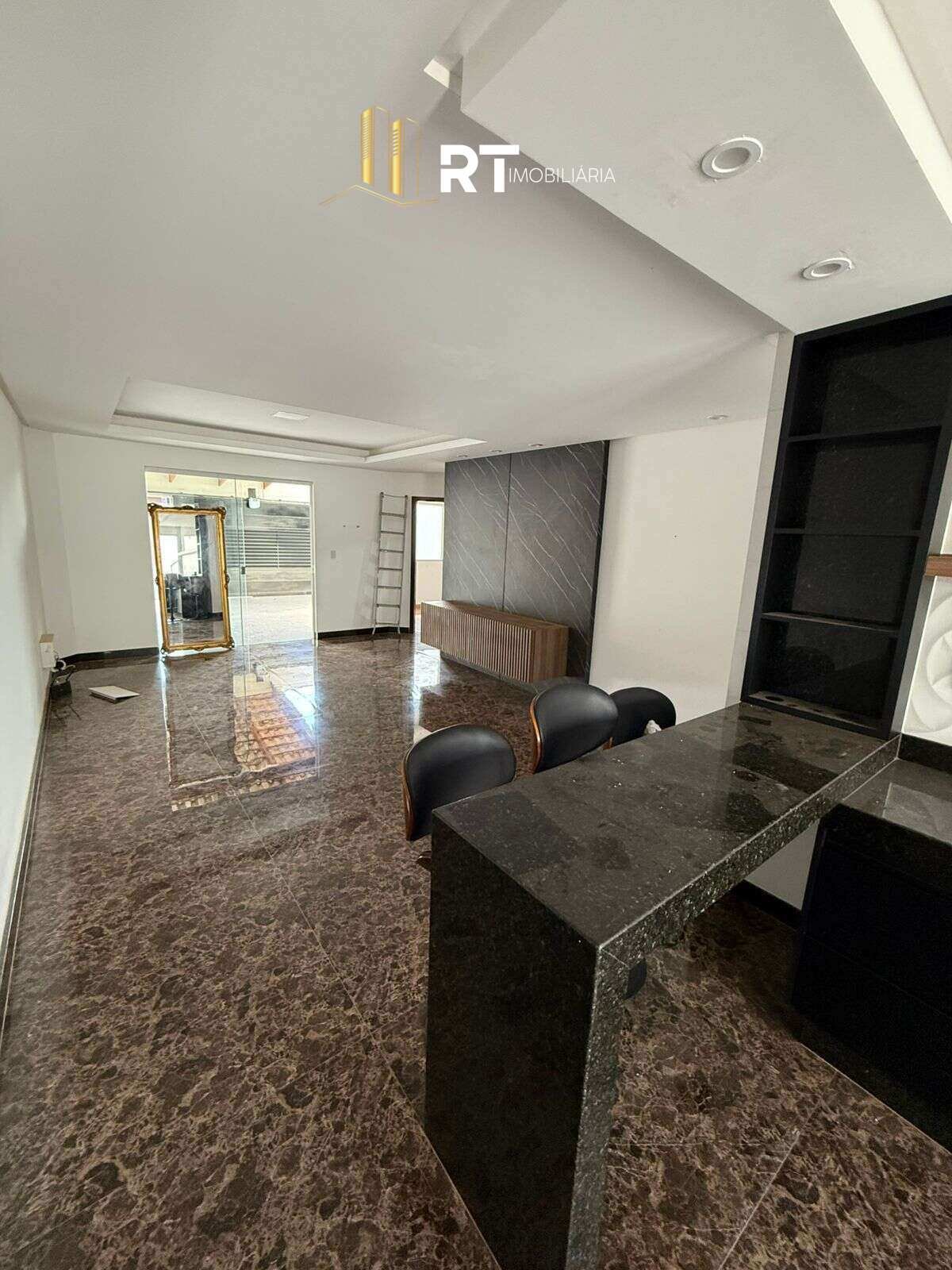  - Casa à venda em Divinópolis, Novo Paraíso, com 2 quartos, 263,98m²