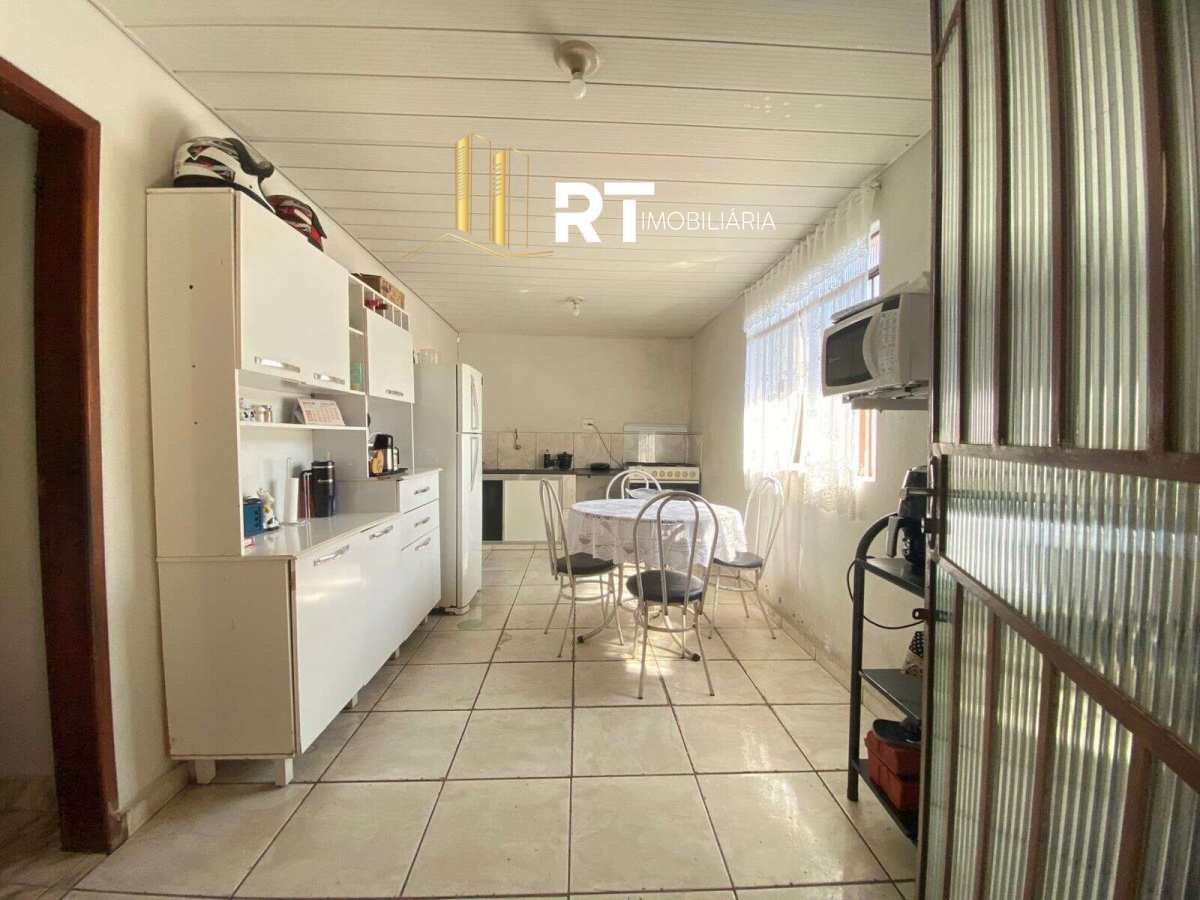  - Casa à venda em Divinópolis, Ponte Funda, com 2 quartos, 60,00m²