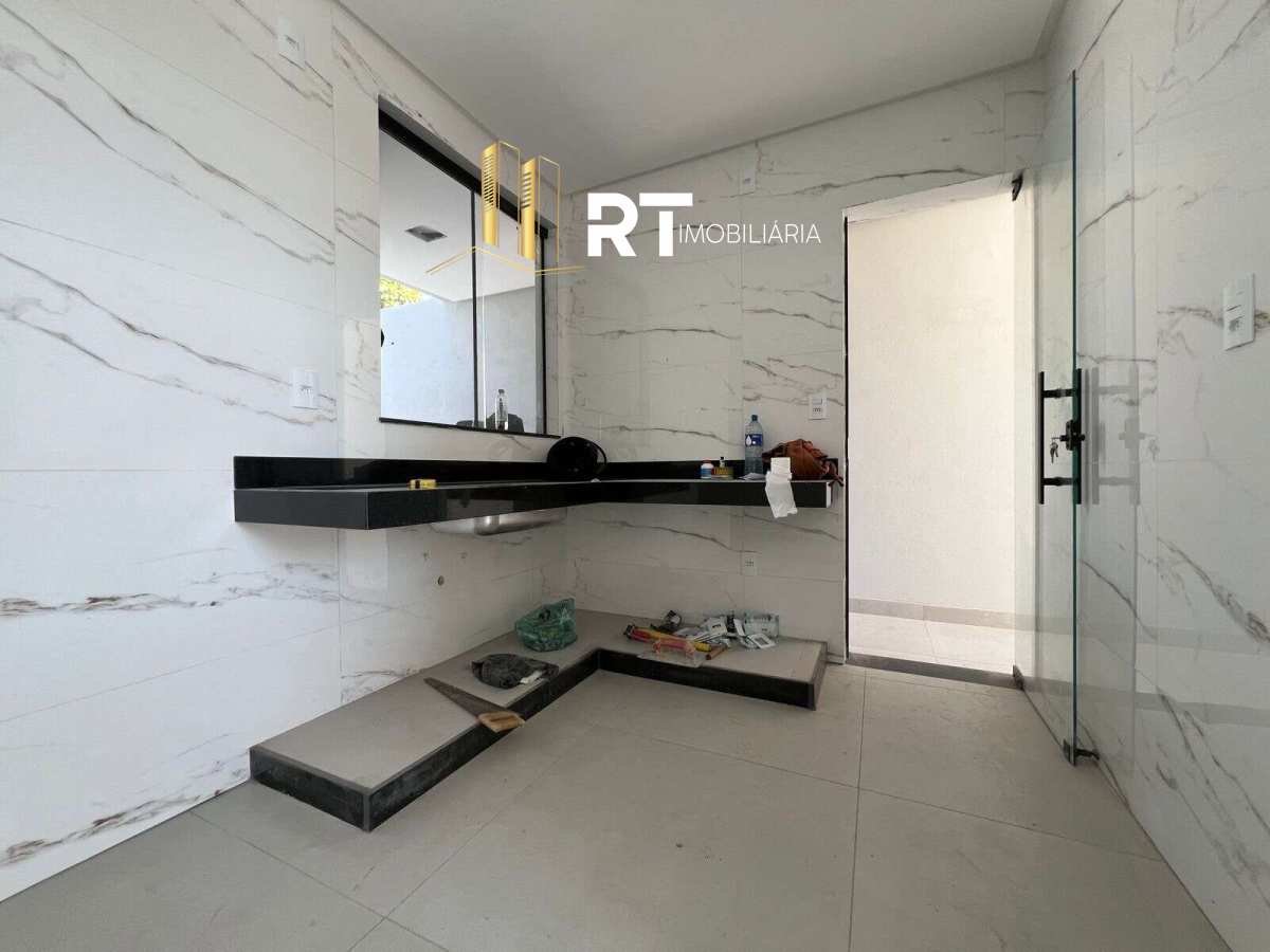  - Casa à venda em Divinópolis, Santa Rosa, com 3 quartos