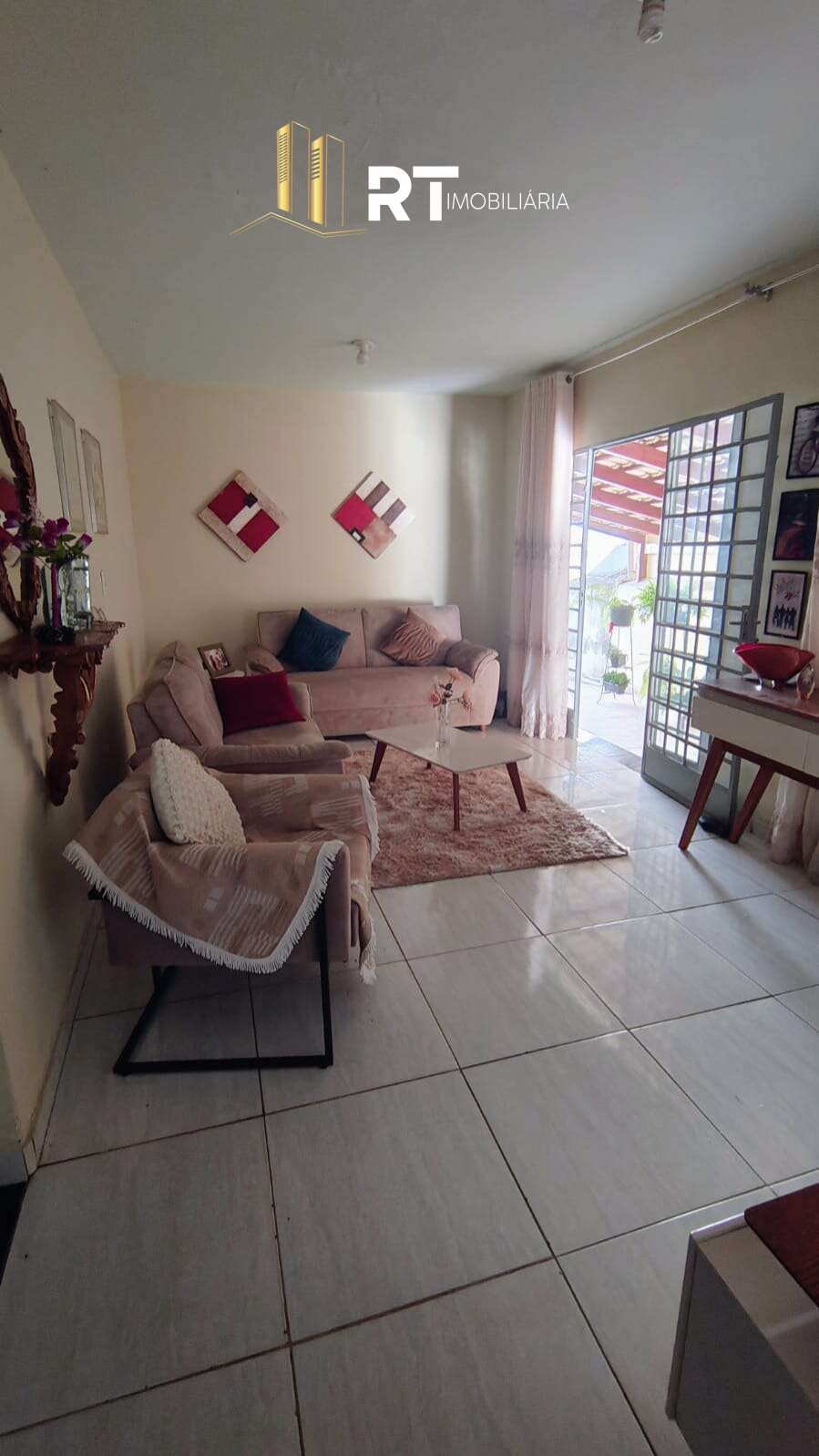 Casa à venda com 3 quartos, 102m² - São Luís,Divinópolis