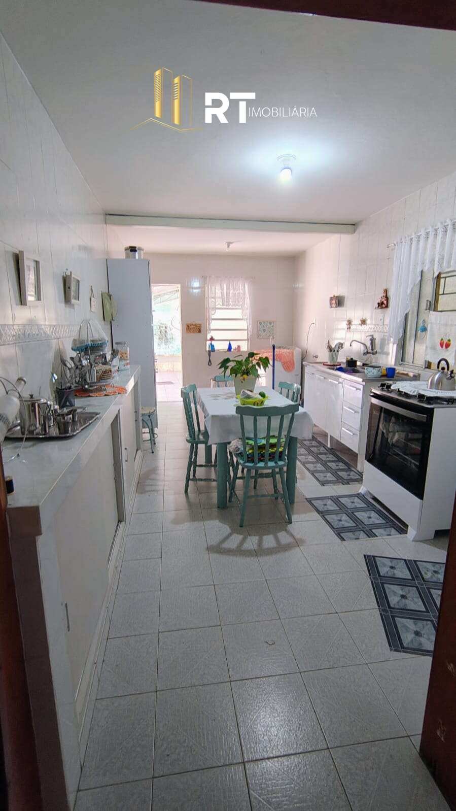  - Casa à venda em Divinópolis, São Luís, com 3 quartos, 102m²