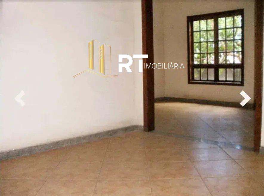  - Casa à venda em Divinópolis, Sidil, com 3 quartos, 150m²