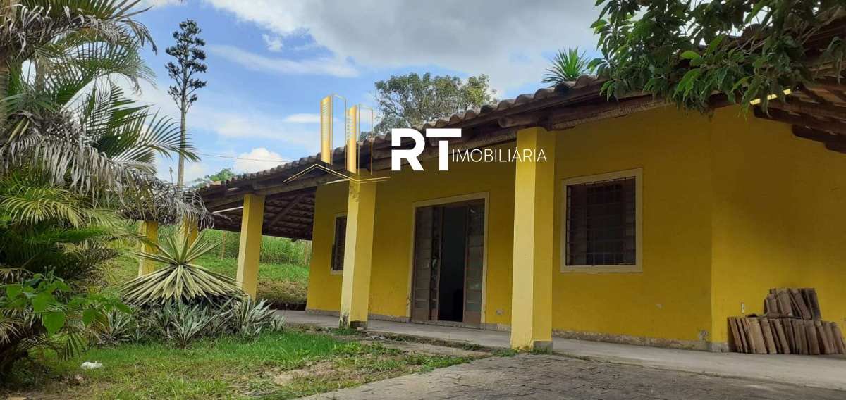 Sítio à venda com 3 quartos - Lavrinha,Marilândia