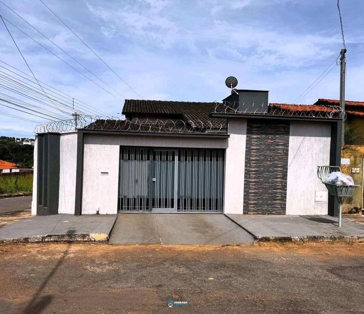 Casa à venda com 3 quartos, 147m² - Bairro Santa Luzia,Luziânia