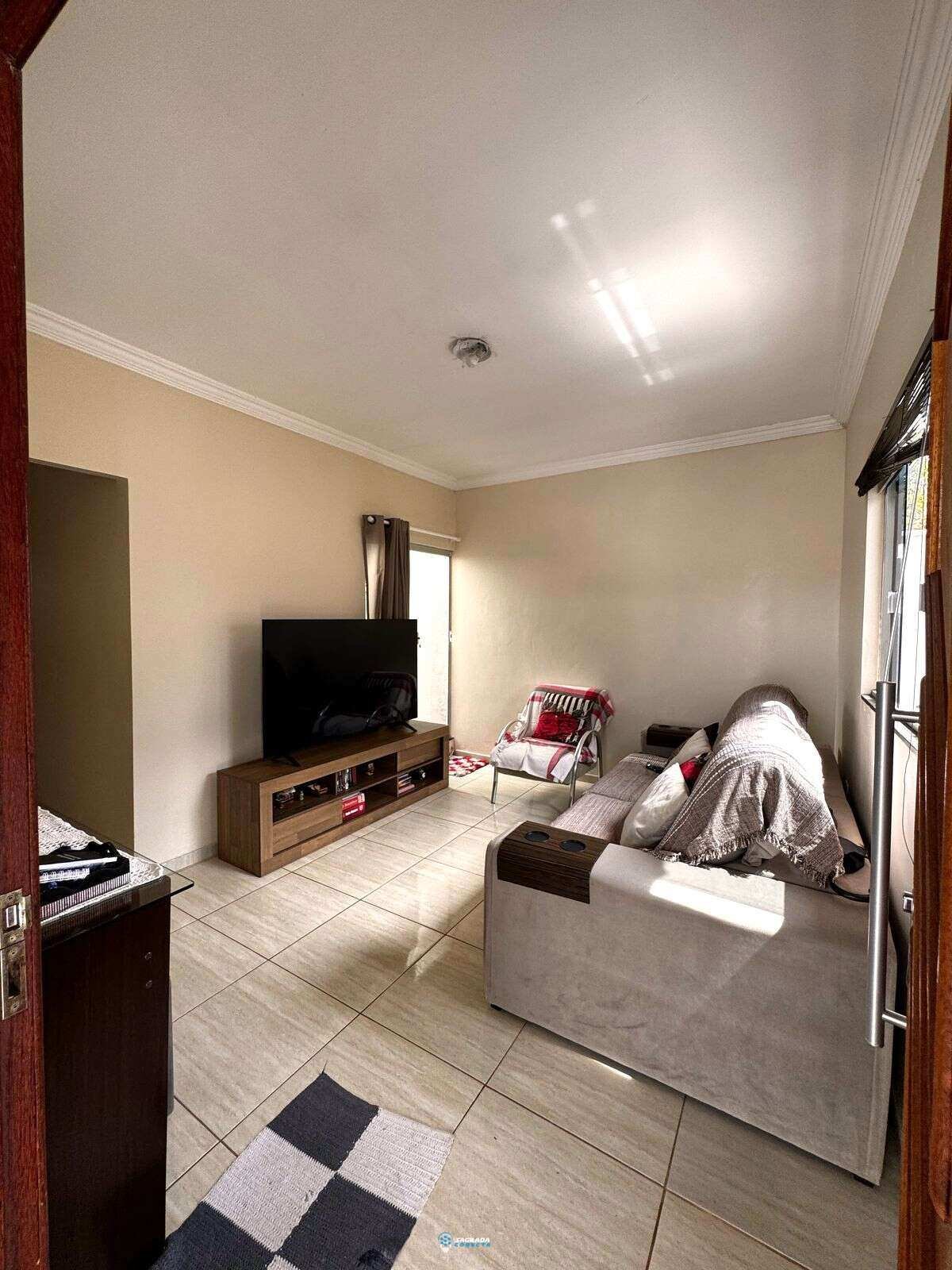 Casa à venda com 3 quartos, 147m² - Bairro Santa Luzia,Luziânia