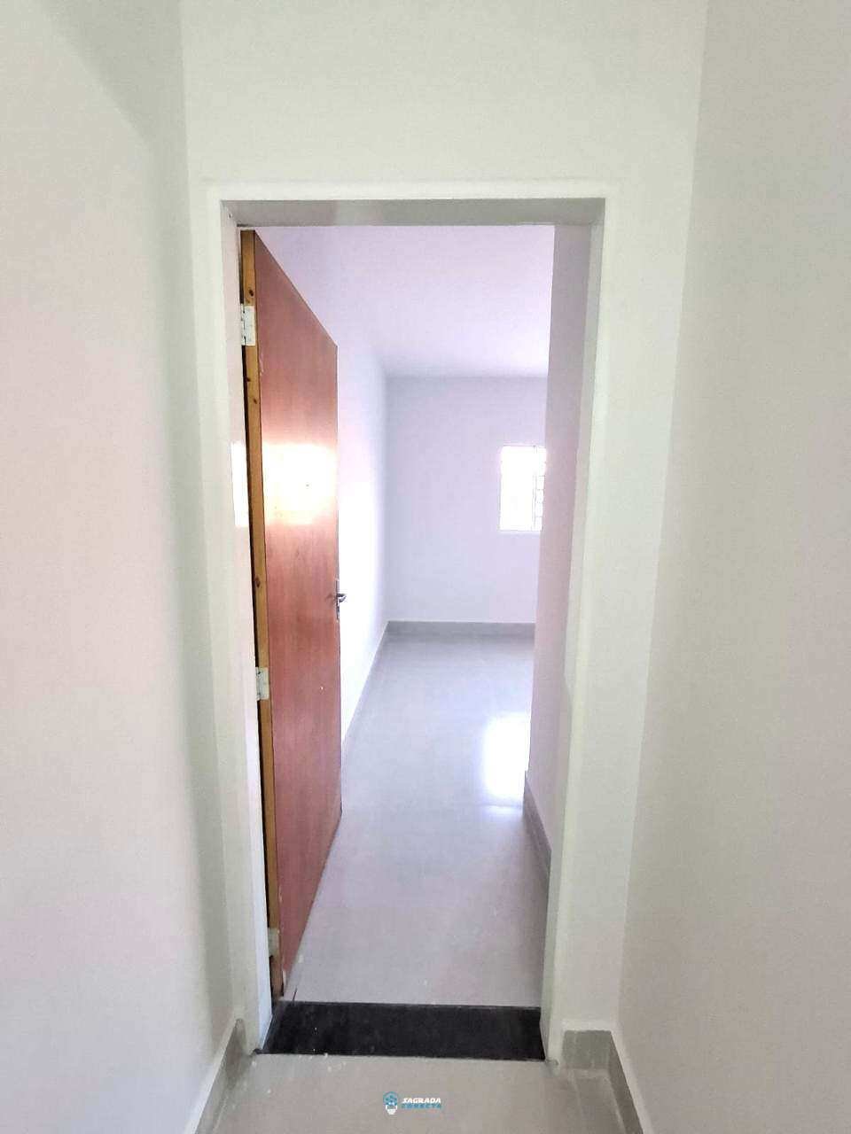  - Casa à venda em Luziânia, Parque Estrela Dalva III, com 2 quartos, 54m²