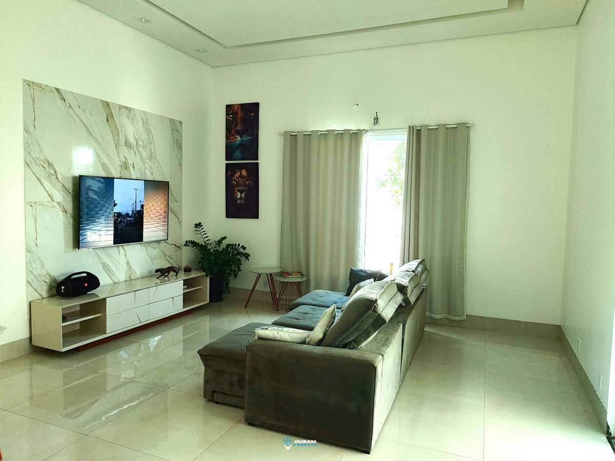 Casa à venda com 6 quartos - Setor Norte Serrinha,Luziânia