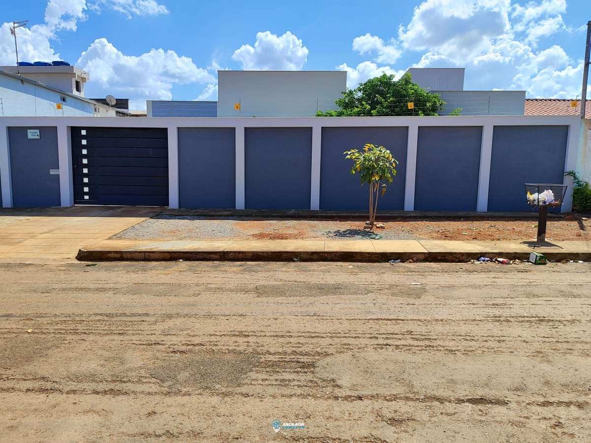 Casa à venda com 6 quartos - Setor Norte Serrinha,Luziânia