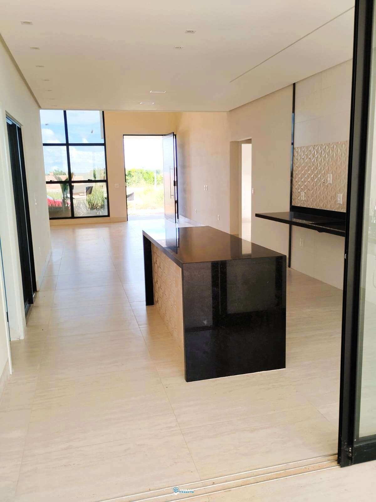  - Casa de condomínio à venda em Luziânia, Cond. Aldeia da Serra, com 3 quartos, 195m²