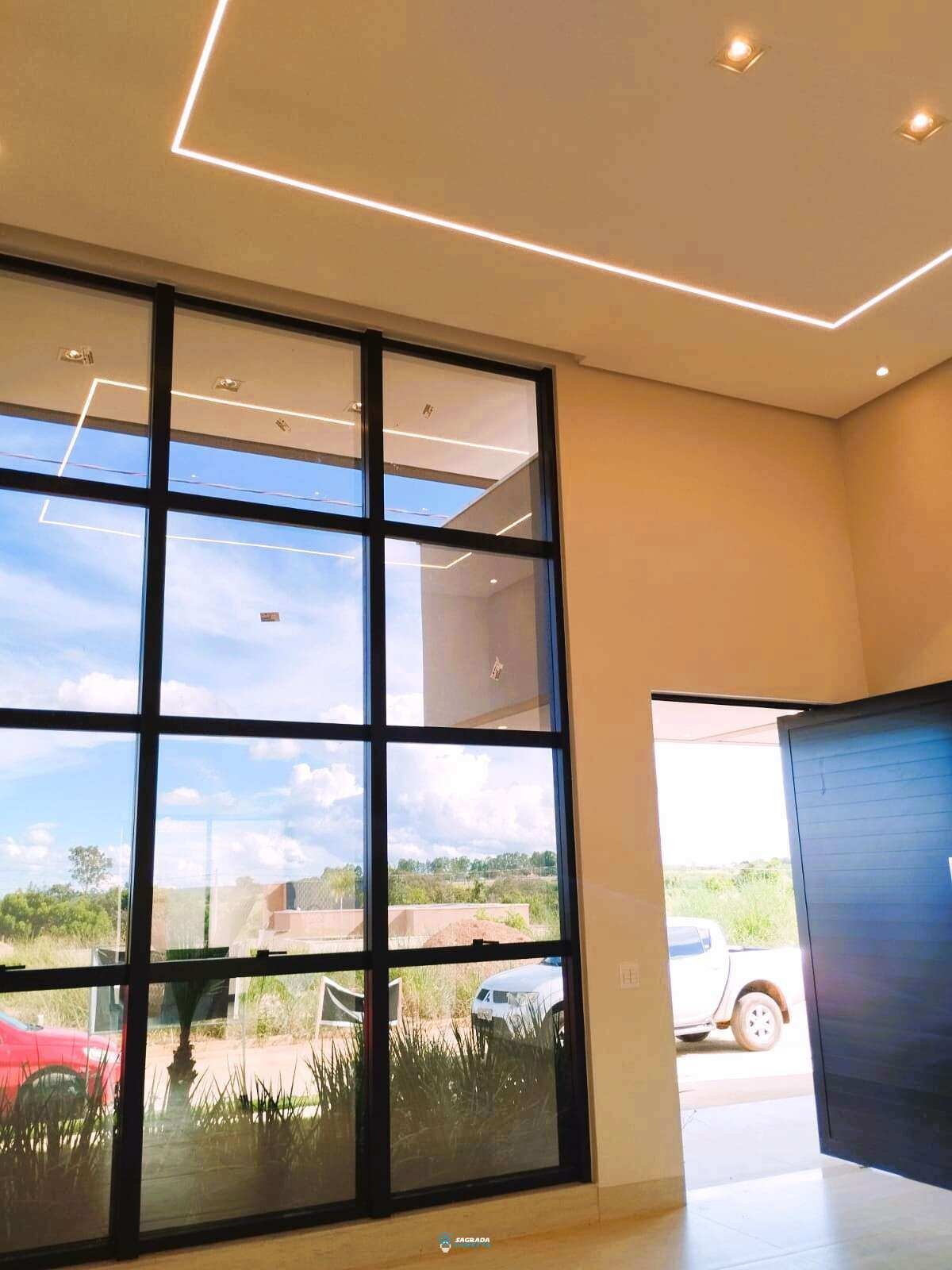 Casa de condomínio à venda com 3 quartos, 195m² - Cond. Aldeia da Serra,Luziânia