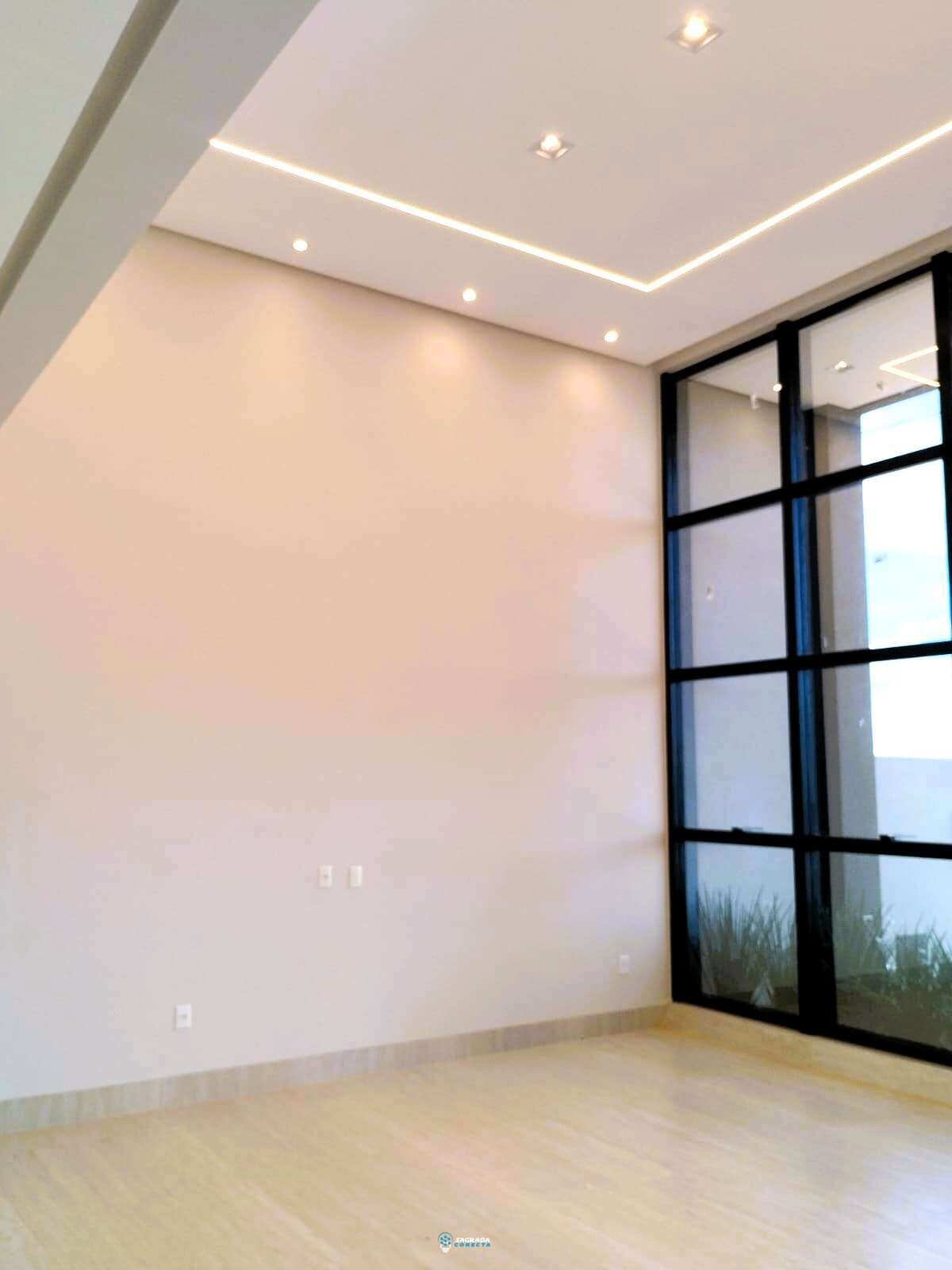 Casa de condomínio à venda com 3 quartos, 195m² - Cond. Aldeia da Serra,Luziânia