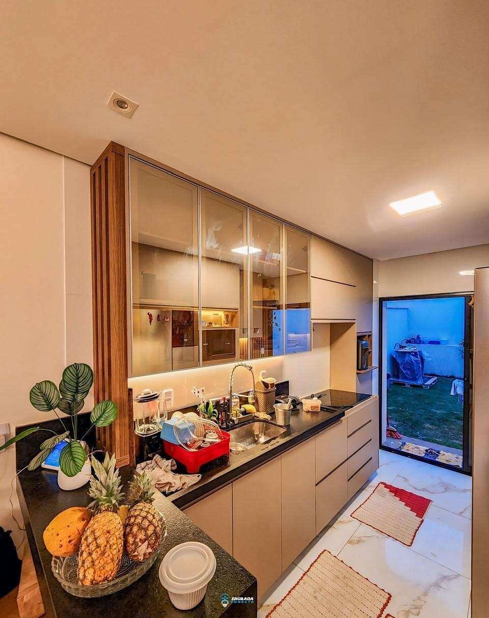  - Sobrado à Venda com 4 Quartos no Setor Norte Maravilha – Luziânia/GO