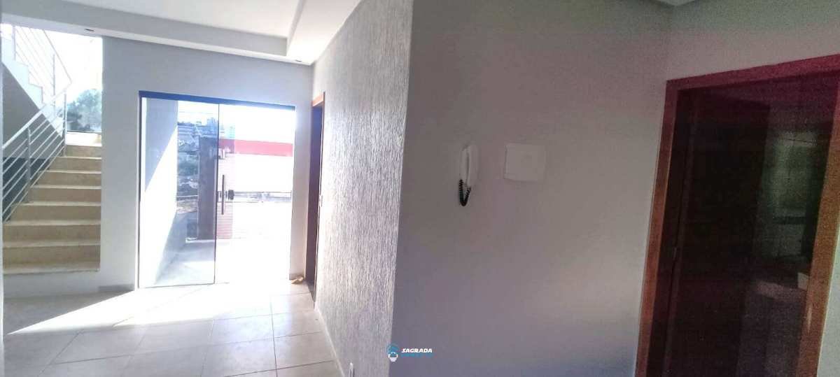  - Sobrado à venda em Luziânia, Rosário, com 3 quartos, 170m²