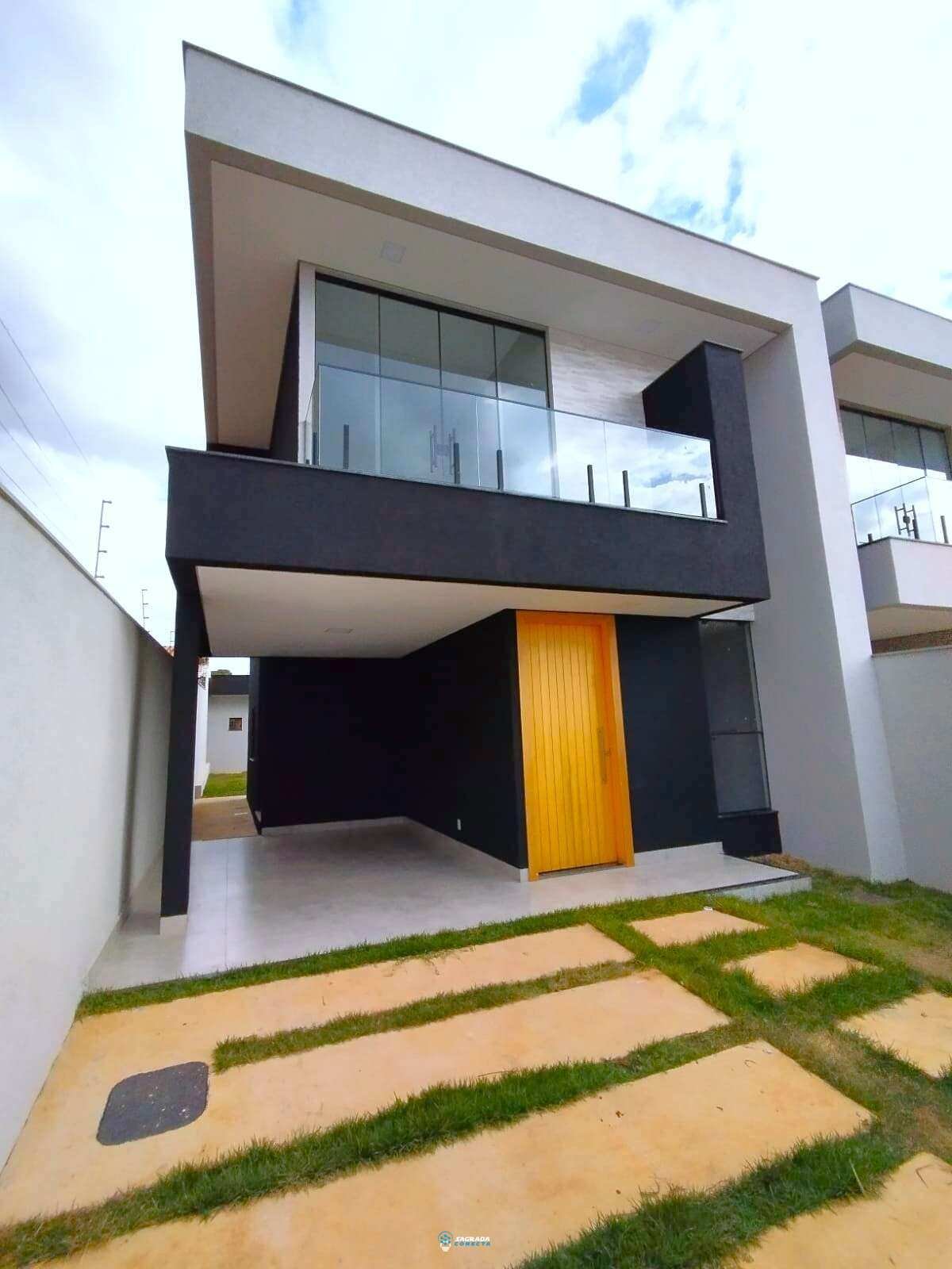 Sobrado à venda com 3 quartos, 166m² - Setor Leste,Luziânia