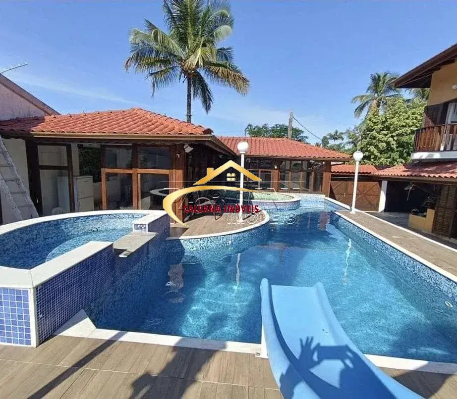 Casa à venda com 8 quartos, 414m² - Enseada,Ubatuba