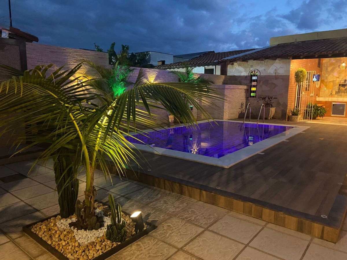 Casa de condomínio à venda com 3 quartos, 153m² - ,